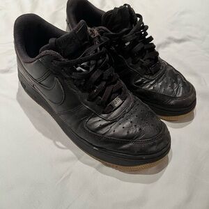 Nike Black Sneakers
